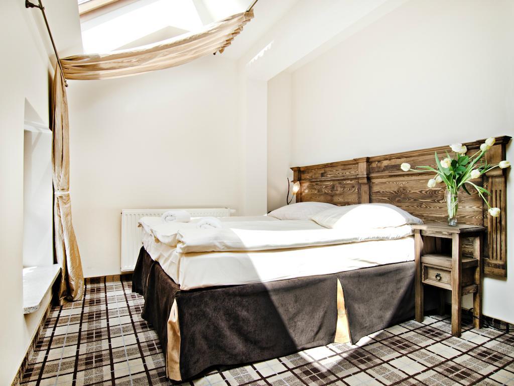Five Stars Bed&Breakfast Breslavia Habitación foto
